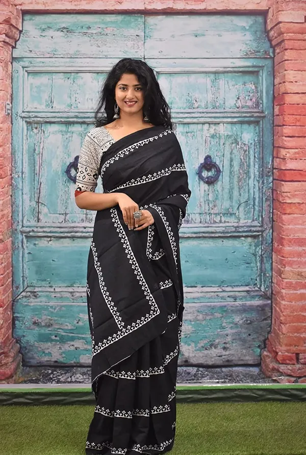 Handicraft_Women's_Block_Print_Pure_Soft_Cotton_Saree_With_Blouse_Piece_With_Blouse_Piece